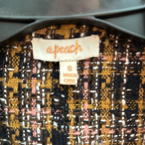 A Peach jacket - Picture 2 of 6